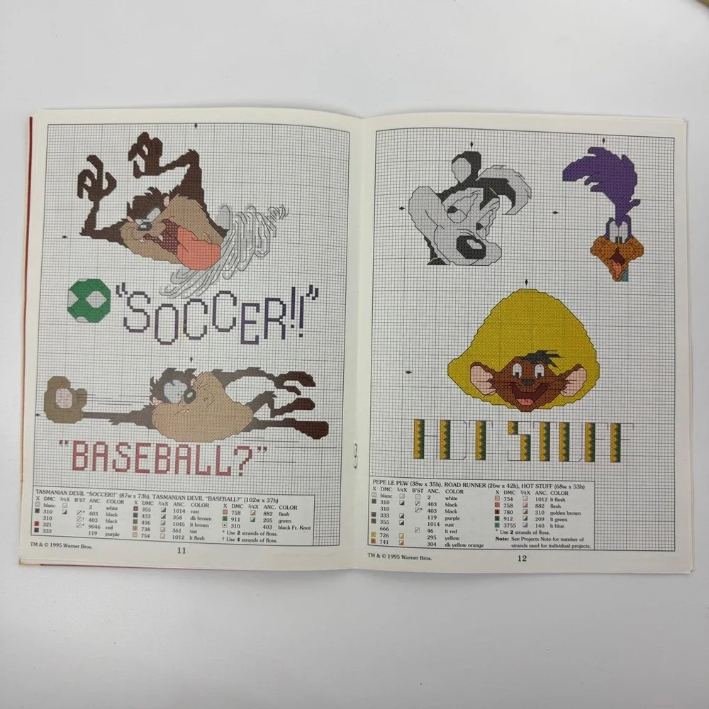 Vintage‎ 1995 Leisure Arts Looney Tunes Cross Stitch Book Leaflet 2723 Patterns